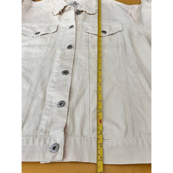 BB Dakota x Steve Madden Oversized Natural Denim Jacket Frayed Collar NWOT - Picture 7 of 7